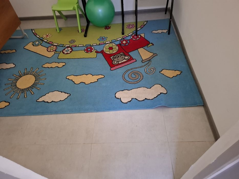 Продам детские ковры