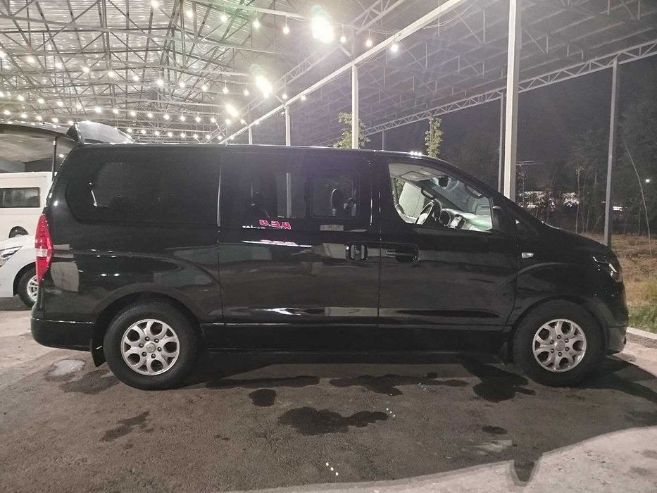 Hyundai Grand Starex