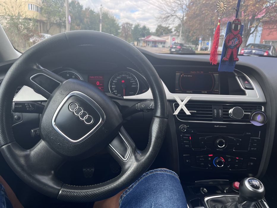 Vand Audi A4 b8.
