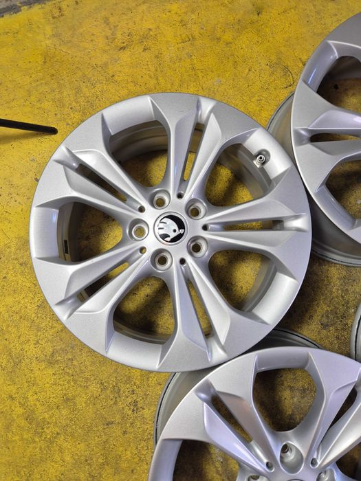4 Jante Aliaj 5x112 17'' OEM Skoda Octavia Superb Karoq Kodiaq YETI