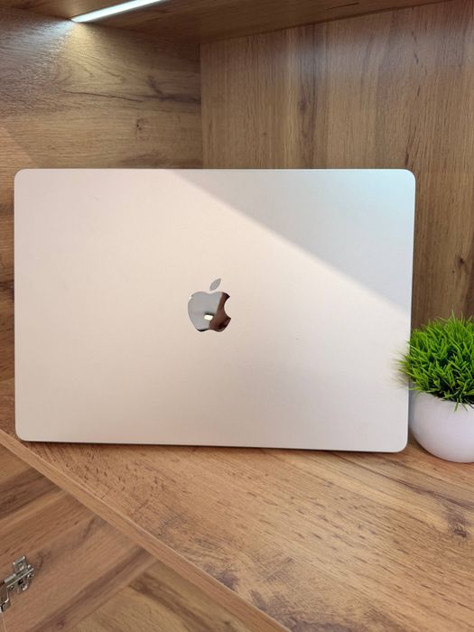 MacBook Air 15” 2023