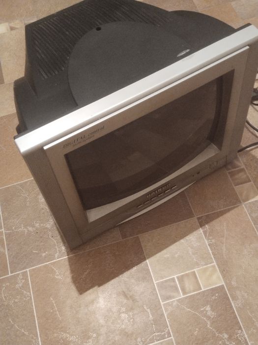 Продам телевизор