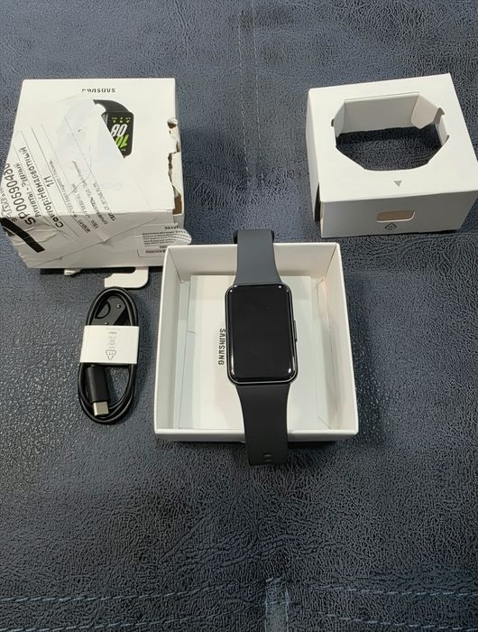 Samsung Galaxy Fit3 (новый)