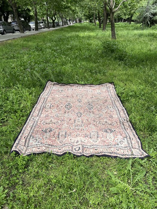 Ръчно тъкан персийски килим – 170 x 250 см