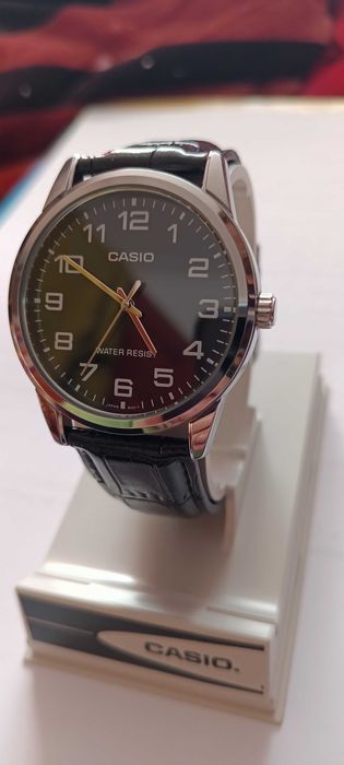 ceasuri Casio  MTP V-001 argintiu si negru