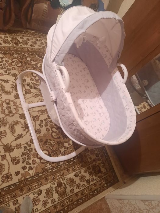 Люлька на колёсиках с маятником