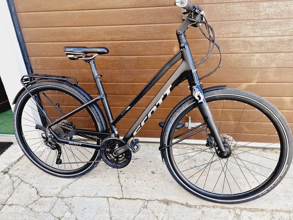 Vând bicicleta Scott 29