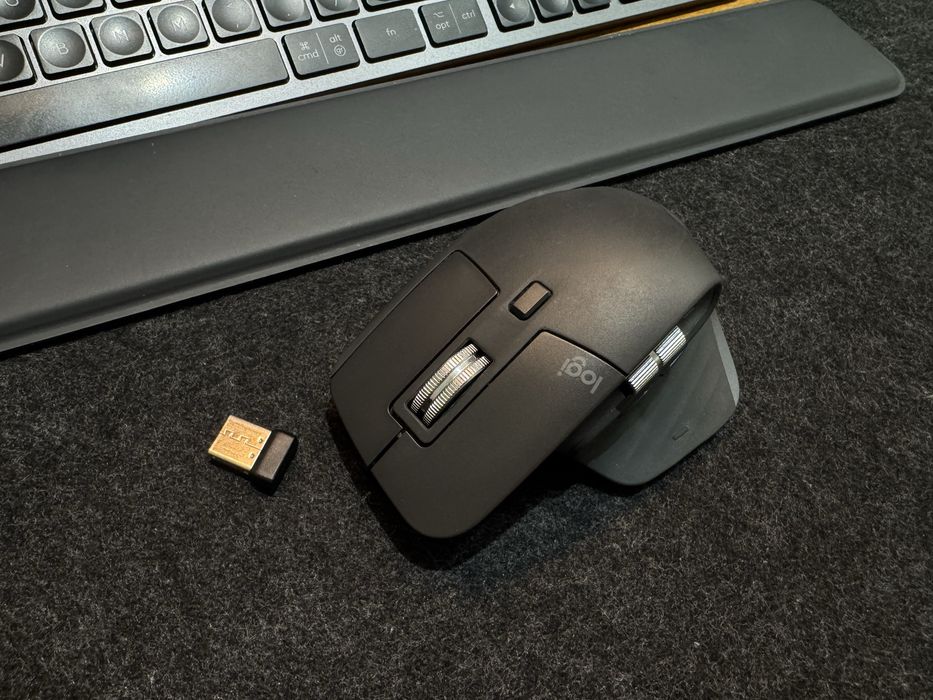Mouse Logitech MX Master 3 cu dongle