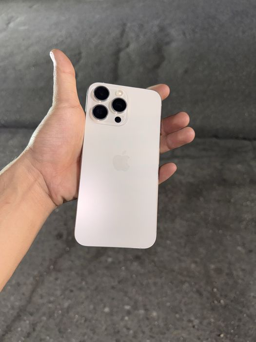 iPhone 15 Pro  Max b/u