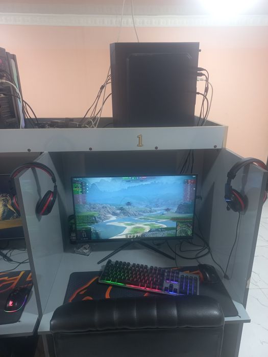 Kampyuter xona sotiladi