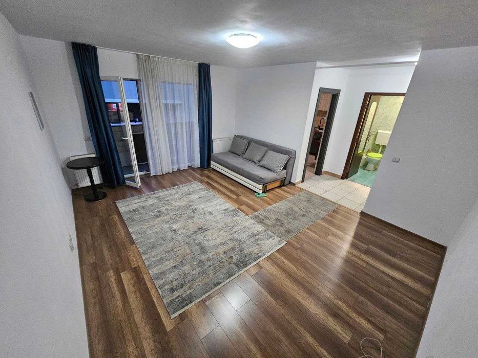 Închiriez garsonieră în Floresti