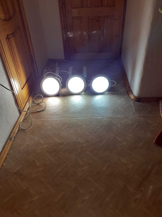 Продам светильники встраиваемые