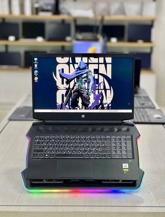 Игровой ноутбук с огромным 17.3 дисплеем