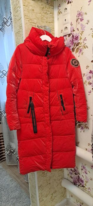 Продам куртки, женскую и мужскую