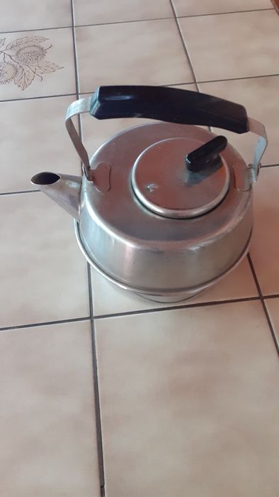 De vanzare ciainic inox.