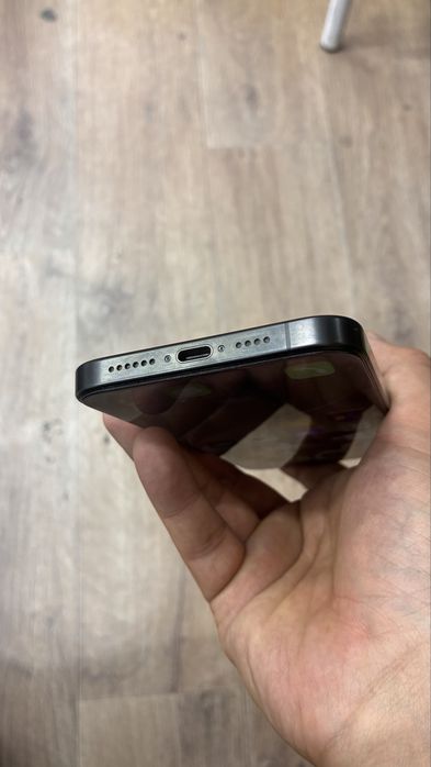 Iphone 15 pro max 256 гб идеал