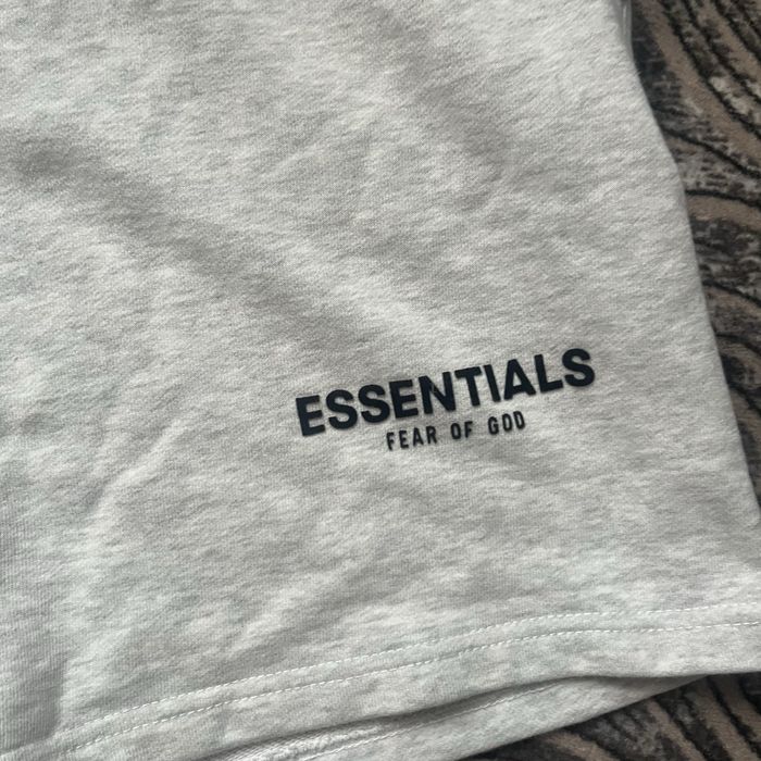 Pantaloni scurti essentials