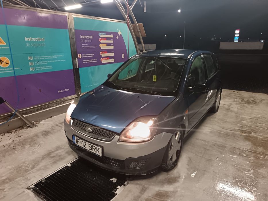Ford fiesta din 2008 motor 1.4 benzina + gaz