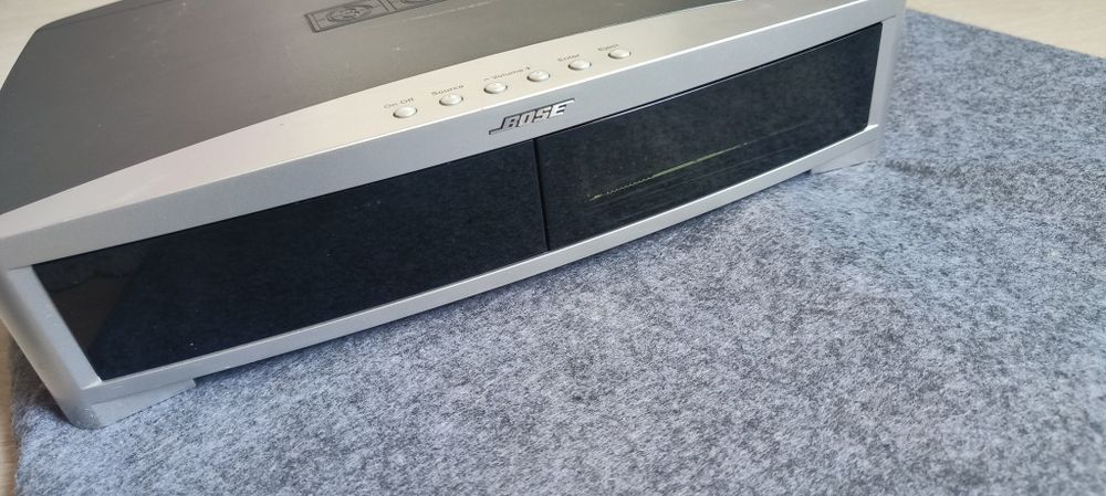 Bose Av 3 2 1 media center controller