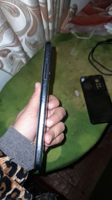 Redmi not 11 bor srochno