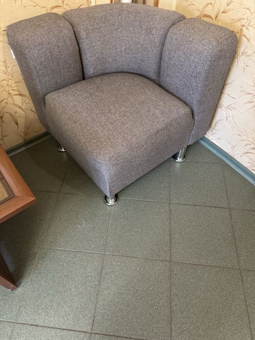 Продам диван и 2 кресла