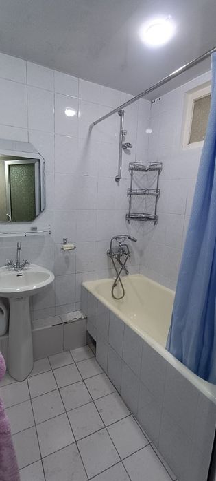 Срочно продается 3 х комнатная квартира в Шайхантахурском р-не. Хорошо