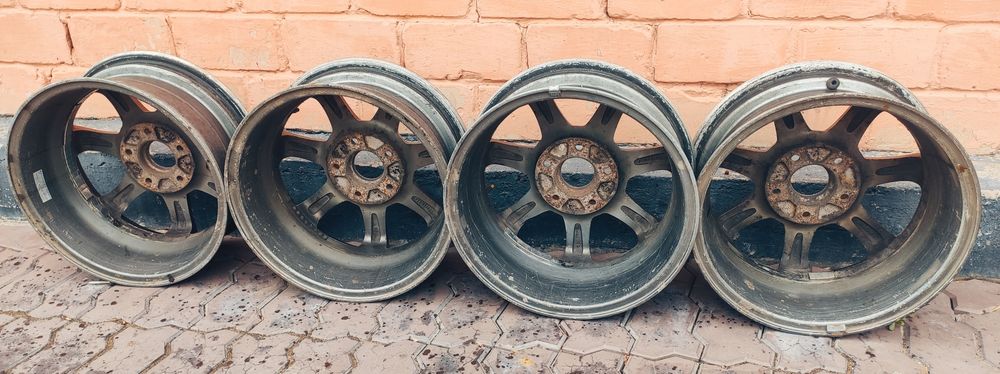 Продам Диски Р15