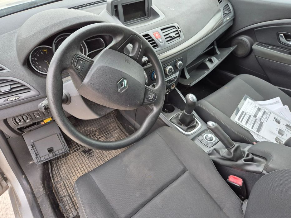 Dezmembram Renault Megane 3 2009 1.6 benzina Euro 5