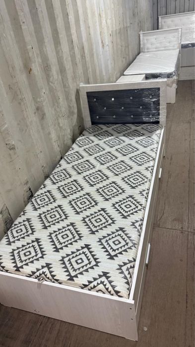 Продам кроват 1х