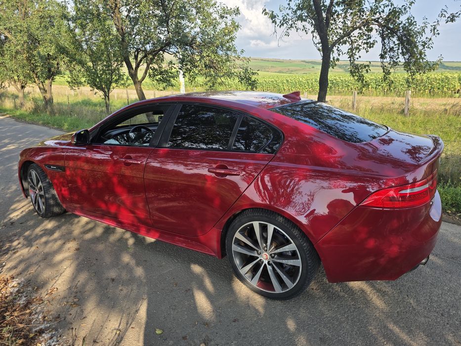 Vand Jaguar XE 2016 2.0d