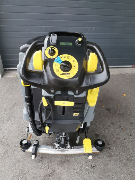 Mașina de frecat spălat aspirat pardoseli Karcher  nilfisk tennant