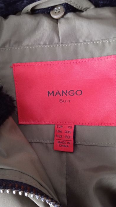 Продам женские куртки