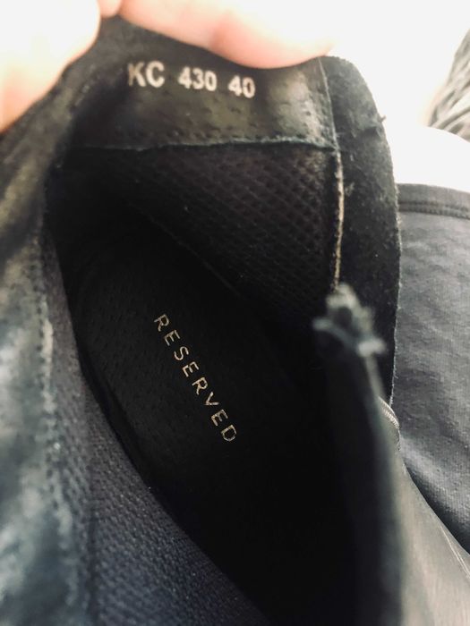 Botine negre piele naturala toc inalt gros si catarame Reserved 40
