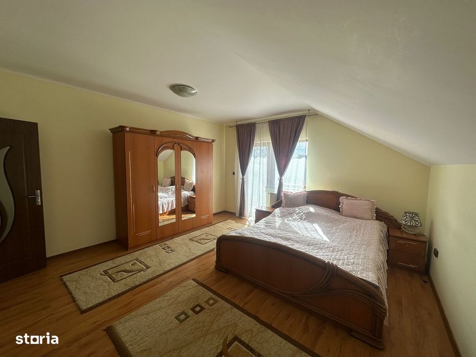 Vând casă modernă