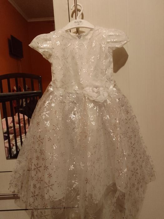 Платье снежинка возраст от 3-х