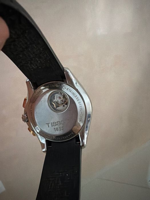 Часовник Tissot automatic