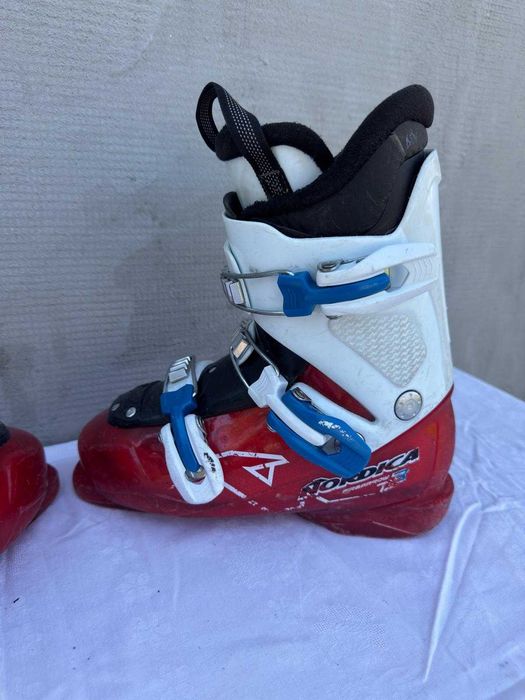 Clapari ski schi copii Nordica T3 marime EUR:35 Mondo:22