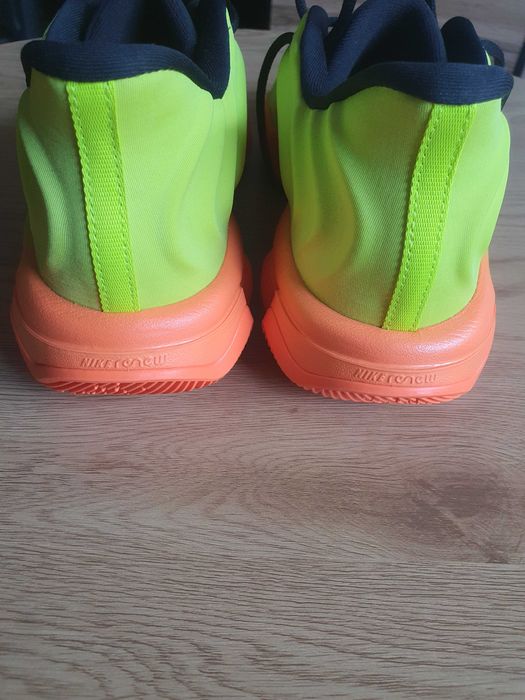 Маратонки Найк баскетбол