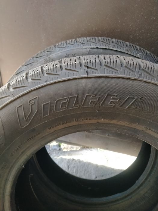 Продам зимнюю покрышку 14