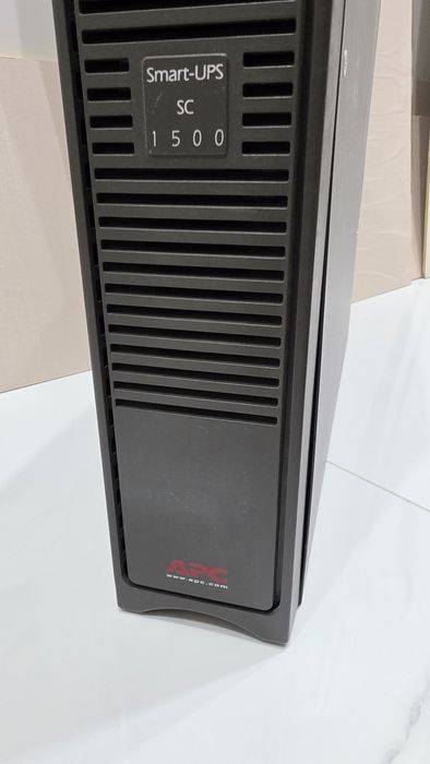 Продам ИБП. APC Smart-UPS 1500.