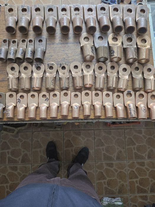 Продам медные наконечники.