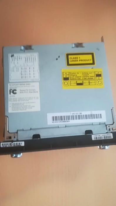 Продавам аудио Ауди (Audi) А4 Б7