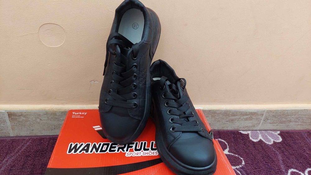 Черни дамски кецки