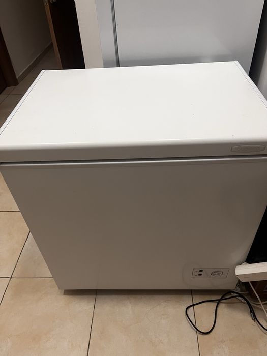 Продам морозильник Бирюса