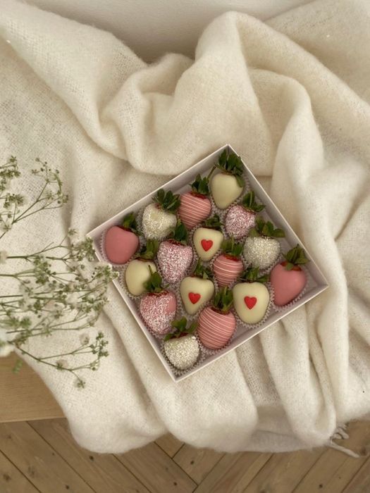 Клубничка в шоколаде