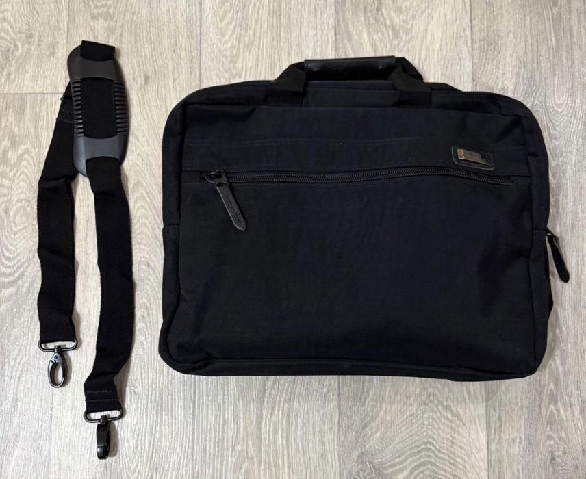 Классическая сумка для ноутбука - Чёрная