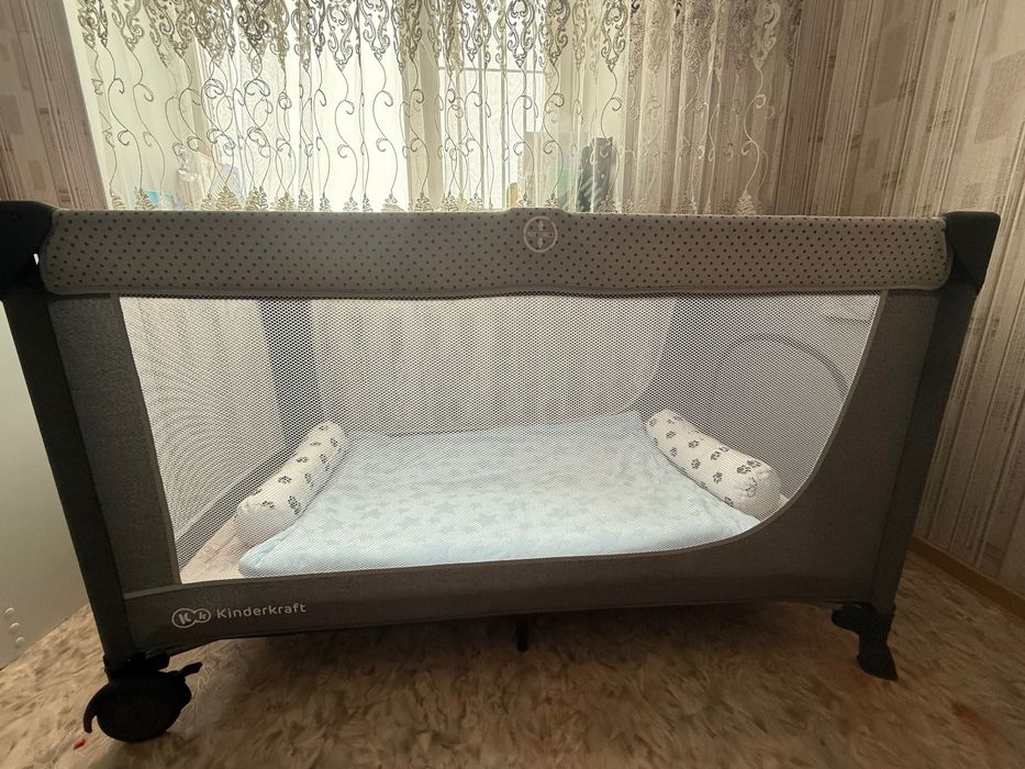 Продам манеж хорошем состоянии : 30 000