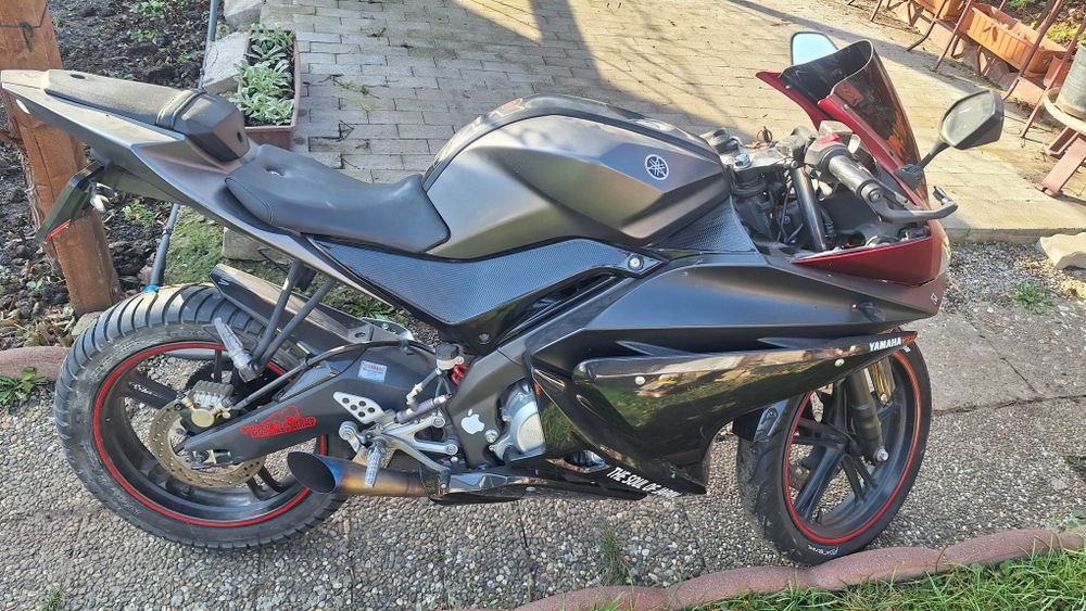 Vând Yamaha YZF 125