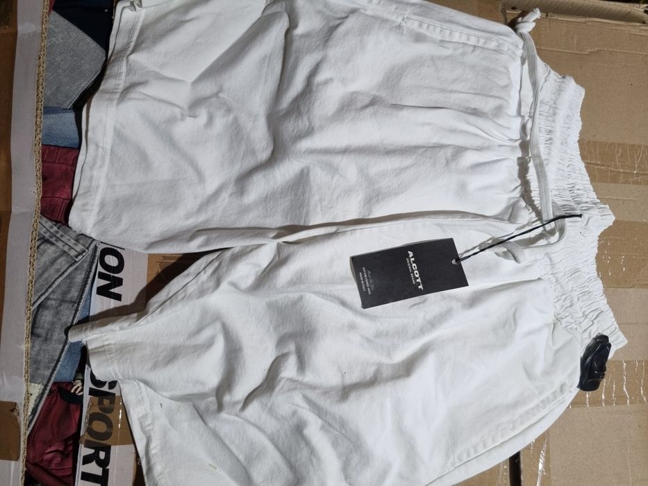 Lot pantaloni scurti Alcott