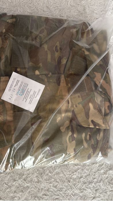 Военная форма и обувь (берцы, туфли)